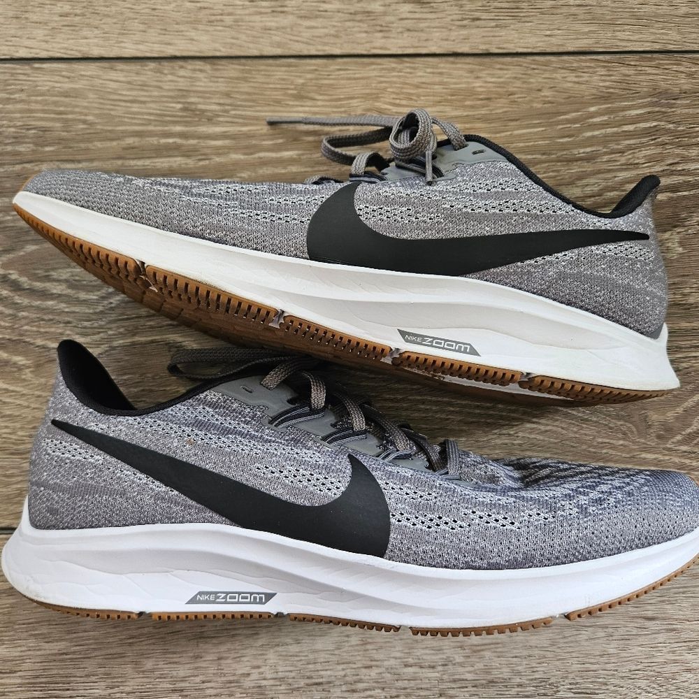 Nike Women's Gray Running Shoes